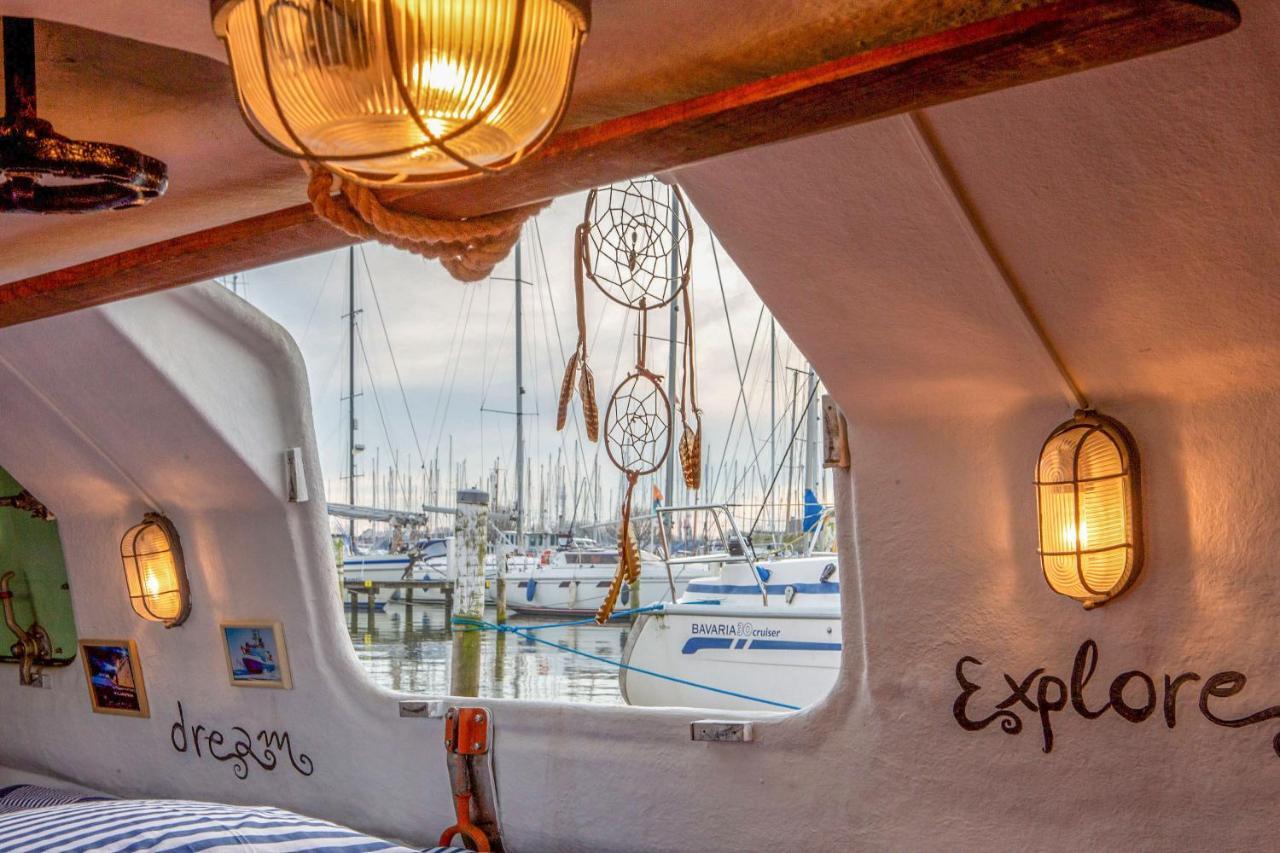 Polarstern - Unique Boatstay! Monnickendam Ngoại thất bức ảnh